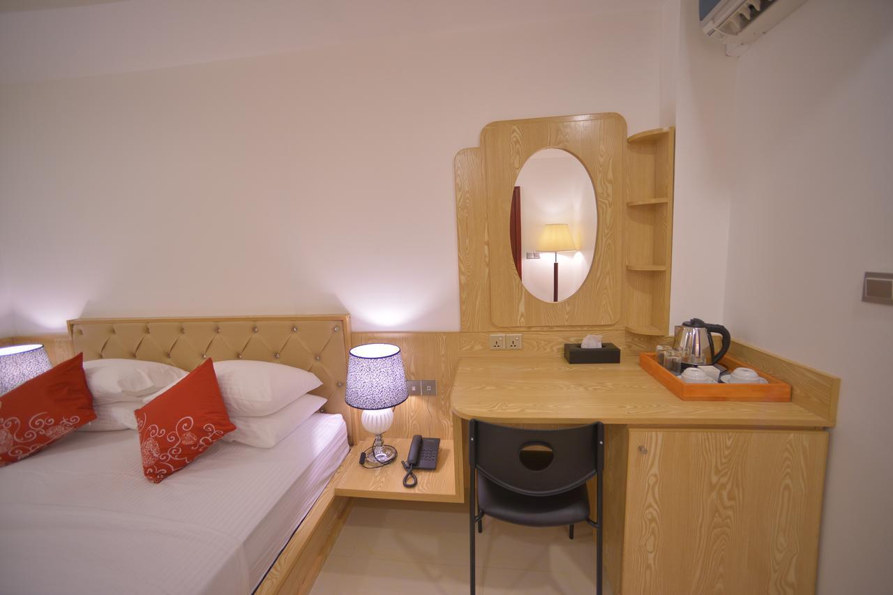 Hathaa Beach Maldives Hulhumalé Eksteriør billede