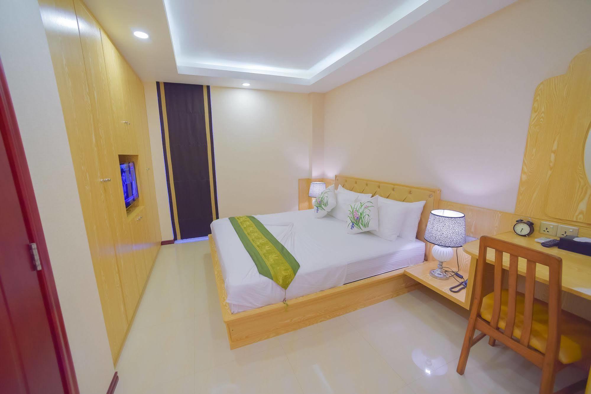 Hathaa Beach Maldives Hulhumalé Eksteriør billede