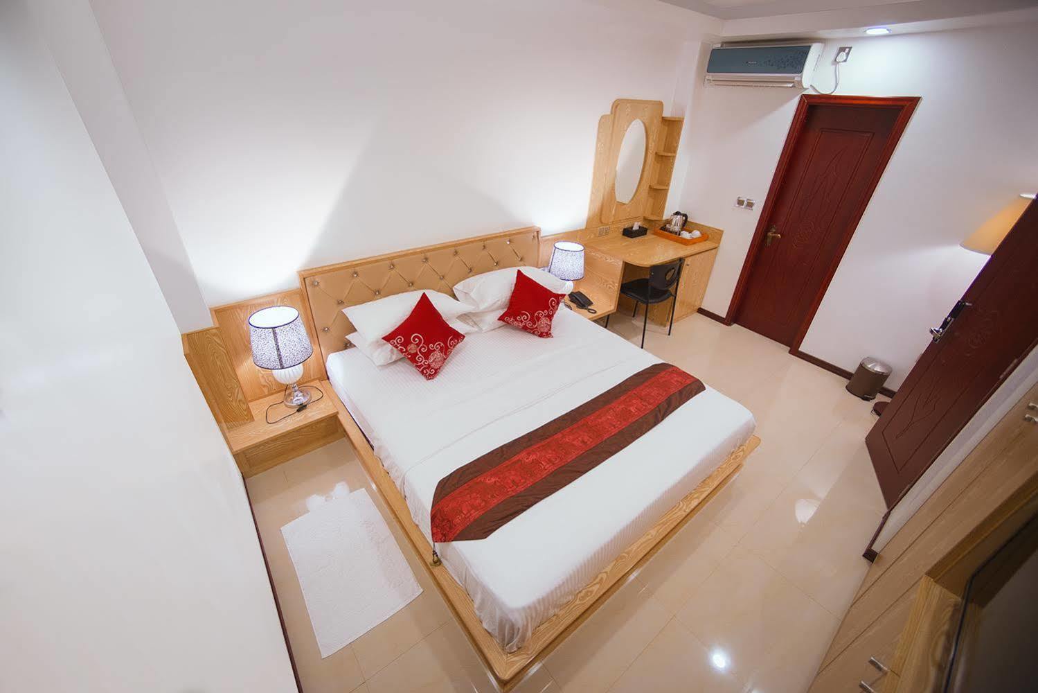 Hathaa Beach Maldives Hulhumalé Eksteriør billede