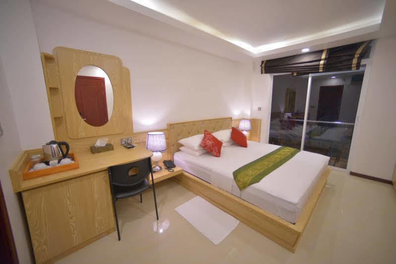 Hathaa Beach Maldives Hulhumalé Eksteriør billede